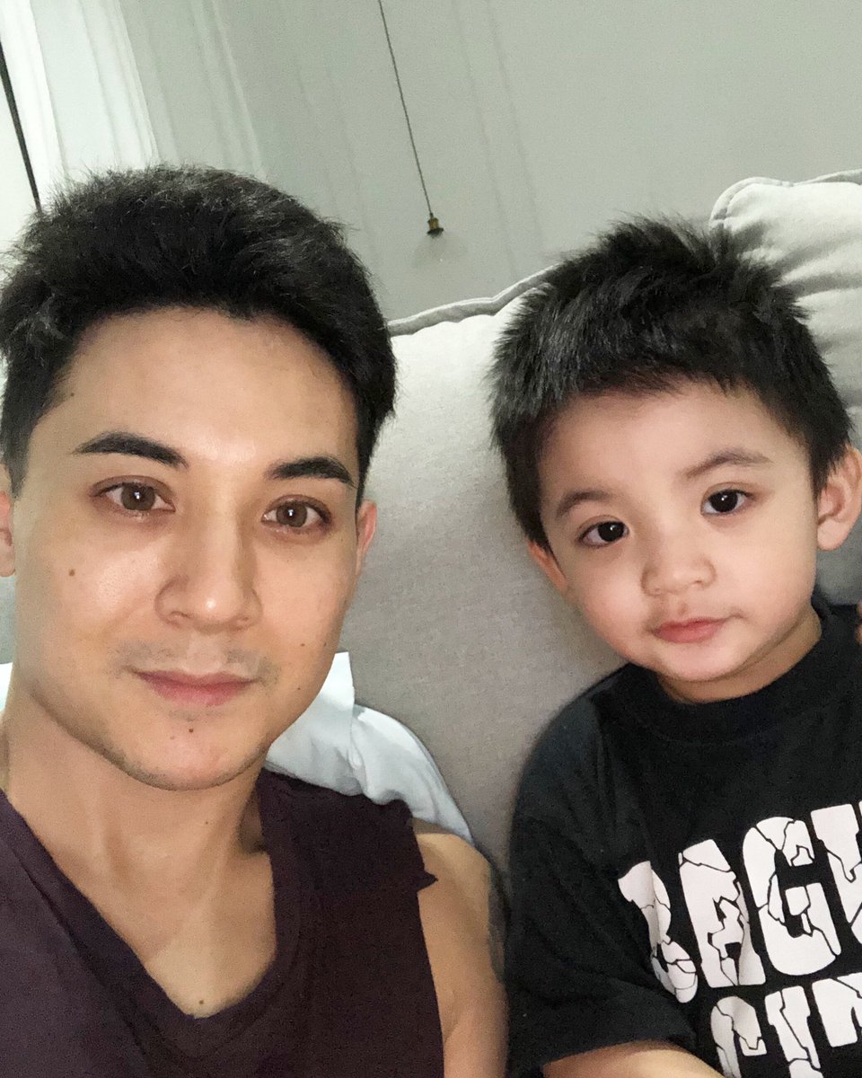 jayceesahagun76's tweet photo. My mini me 👨👦show some love ❤️ 🤗
#fatherandson #bonding #minimee #babyboy #baby #philippines https://t.co/5uuaanpFjK