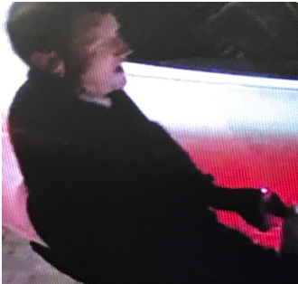 This bloke is a car thief.  He stole a car at 4am this morning in Whitefield.  Lots of free golf if you help us catch him.  DM us if you recognise him #crimestoppers @GMPWhitefield @GMPPrestwich <a href="/gmpolice/">Greater Manchester Police</a>