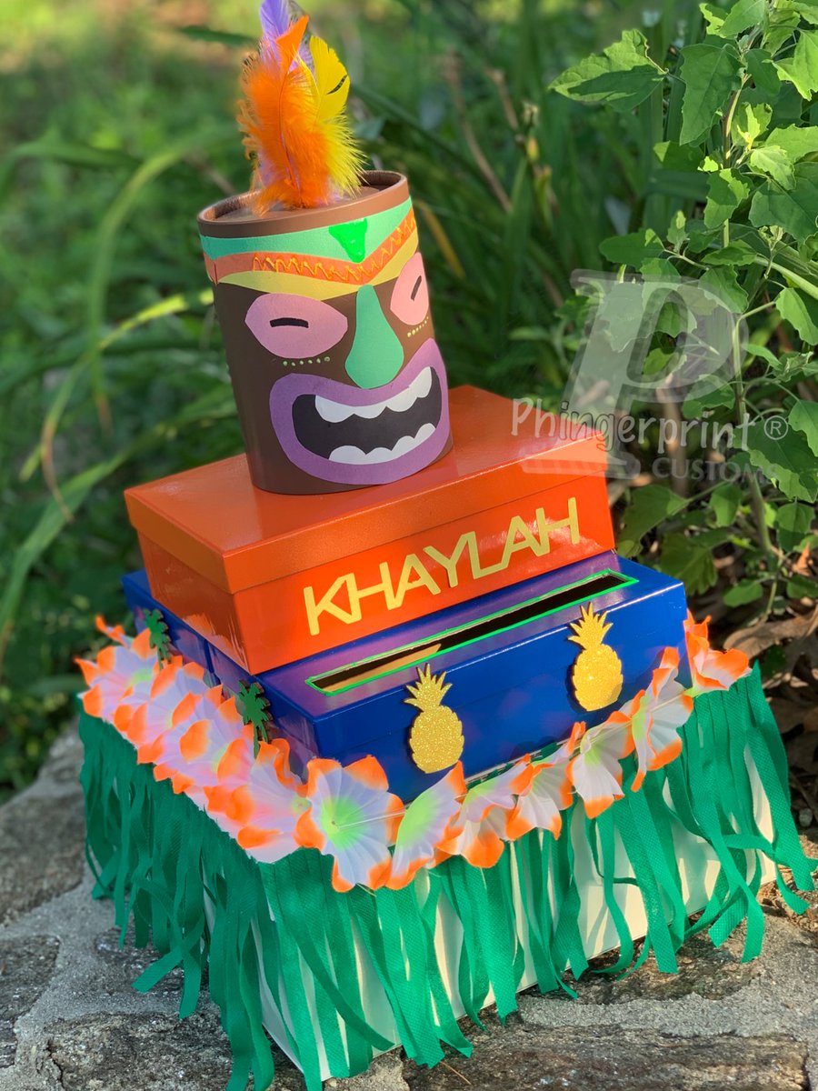 phingerprint1's tweet image. Personalized Birthday 🎂 Card Box 🌴🌸 Great for Special Distancing 🙌🏼🎁 .... We can creat Anniversary, Wedding, Housewarming card boxes &amp;amp; more ‼️ #phingerprintcutoms #customcardbox #cardbox #birthdaycardbox