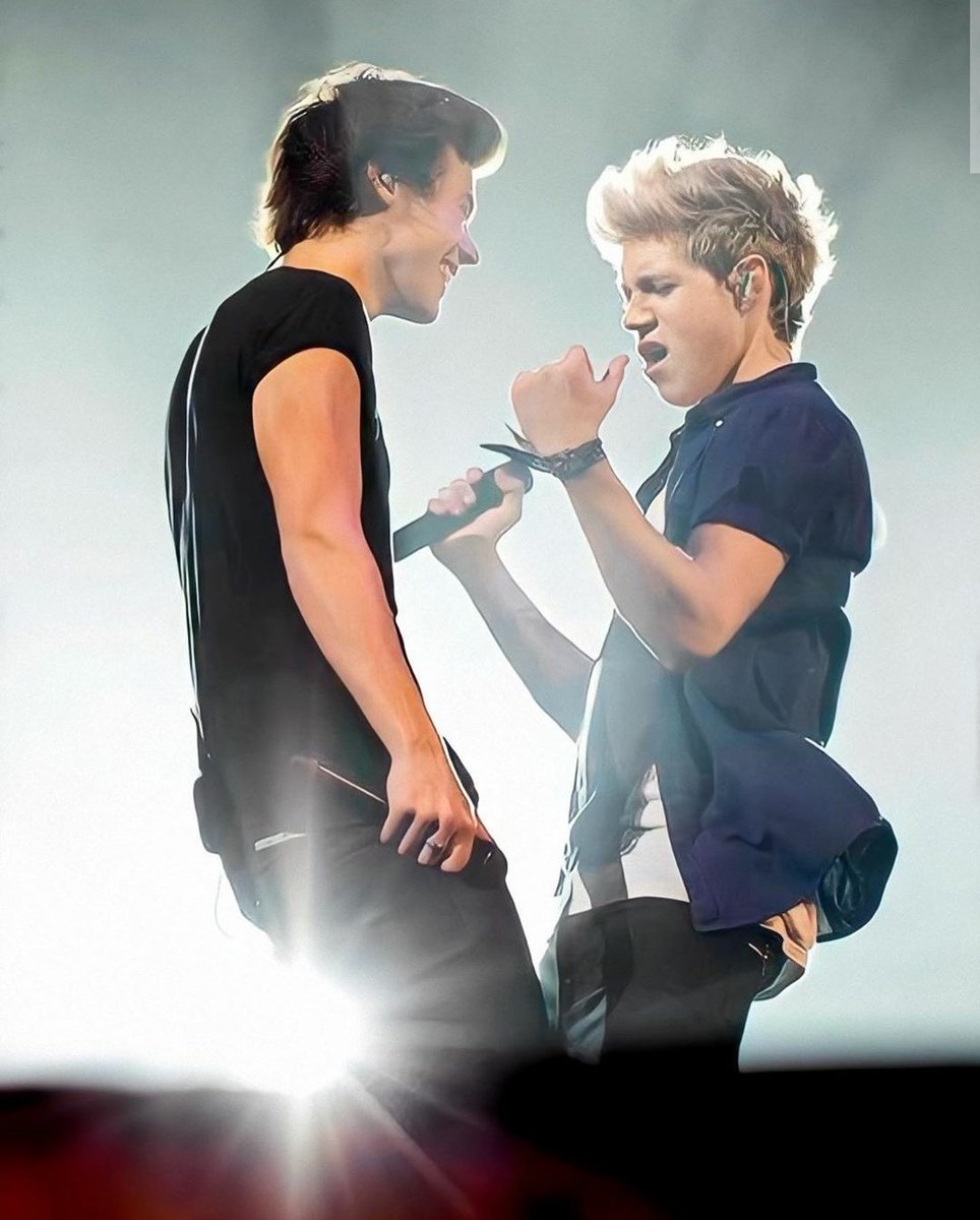 narry being one of my favourite friendships: a thread that should be longer but you get the point :)