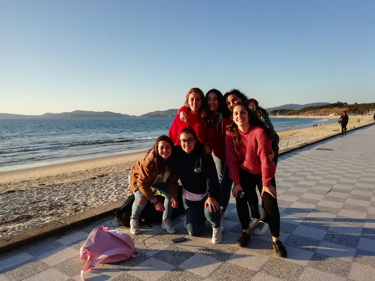 Jenni__Glez's tweet photo. Increíble haberos conocido e inolvidable el tiempo que pasamos juntas. Gracias por las risas infinitas que espero poder repetir pronto. Mucha suerte a cada una de vosotras en los diferentes caminos que toméis, os merecéis todo lo mejor. Os quiero un montón💔 #Grupot https://t.co/SKAwJTJfXb