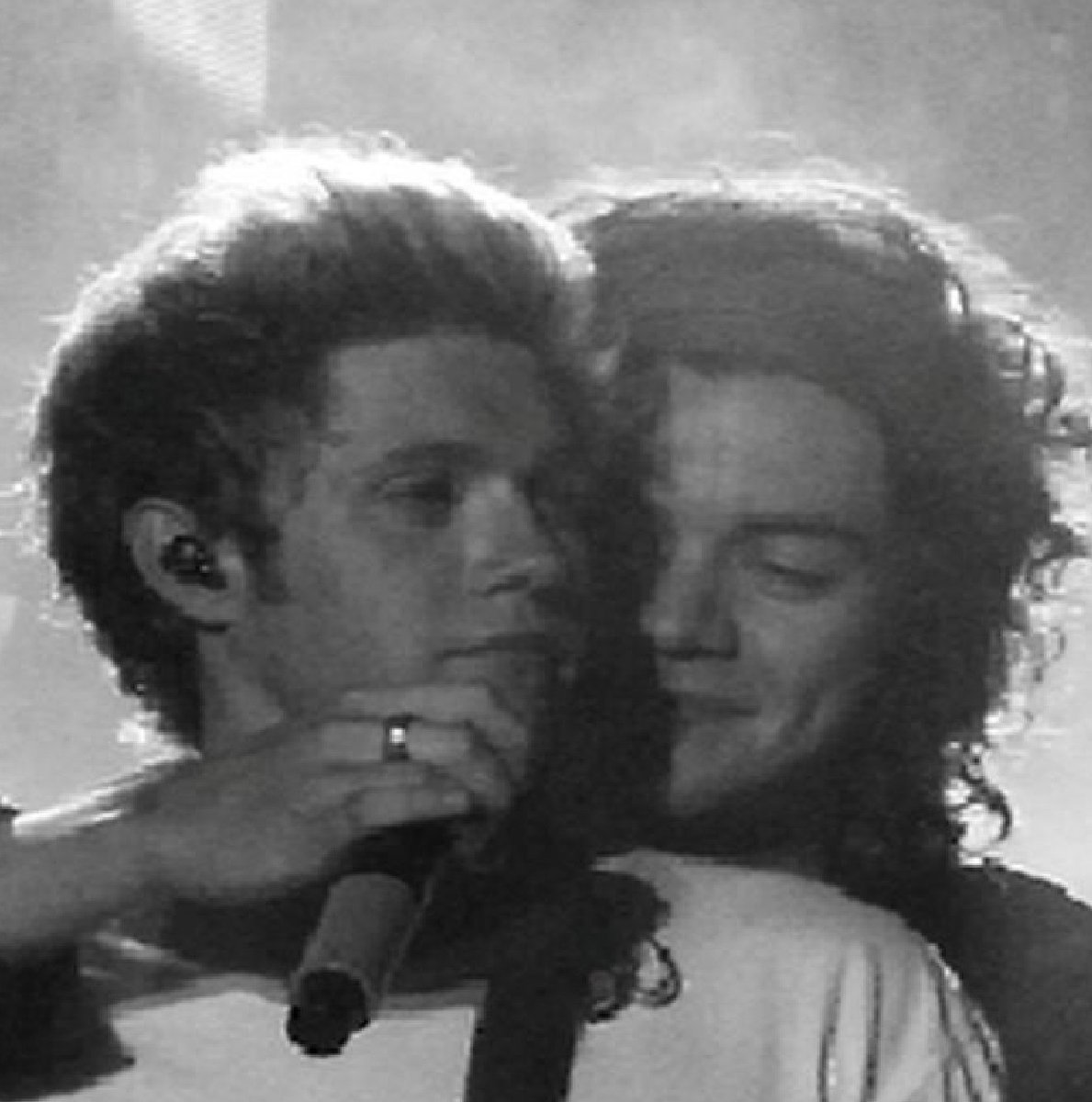 narry being one of my favourite friendships: a thread that should be longer but you get the point :)