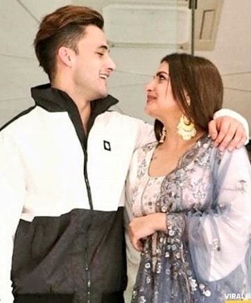 Looking EachOther . #AsiManshi &  #NickYanka . #AsimRiaz  #HimanshiKhurana  #PriyankaChopra  #NickJonas .