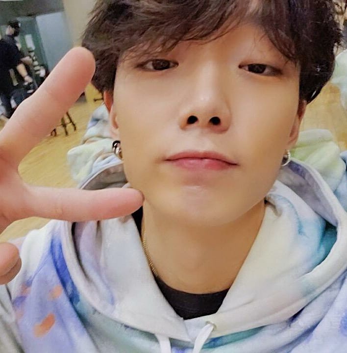 RanikaBobby's tweet photo. Bebiiii I've hot a lot og your pictures today and i can through this month i think thank youu bebiiii for this beautiful selca this is sooo PRECIOUS for me!!!
I love You bebiii with whole my heart ๐๐๐i really wanna cry right now
#BOBBY #3YearsWithLoveAndFall #5YearsWith7KON https://t.co/4tjHEK57HZ