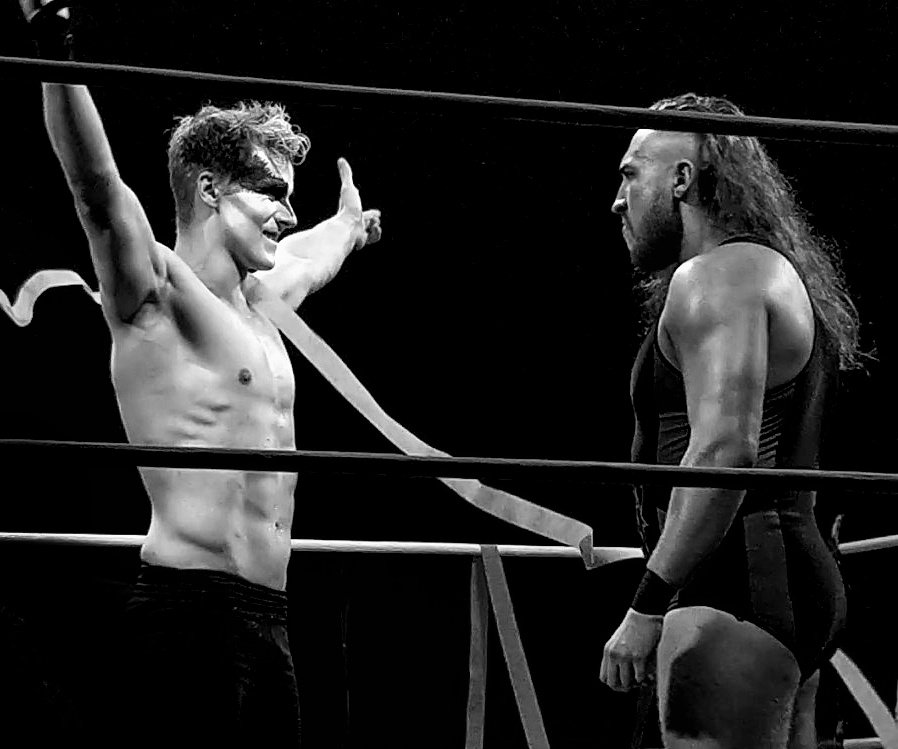 george_bass_uk's tweet image. One year ago today. My favourite @ThisIs_Progress Chapter at Ally Pally! #Chapter95

(@Cara_Noir/@PeteDunneYxB/@satomurameiko/@EddieDennis1986/@RealKeithLee)