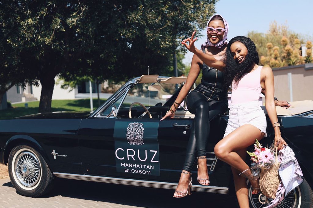PearlMoyo's tweet photo. #BlossomWithMoozlie ๐๐๐#CruzInFullBloom @nomoozlie X @thabsie_sa X @Cruzvodka ๐๐ฅ https://t.co/s7PsTWgiQo