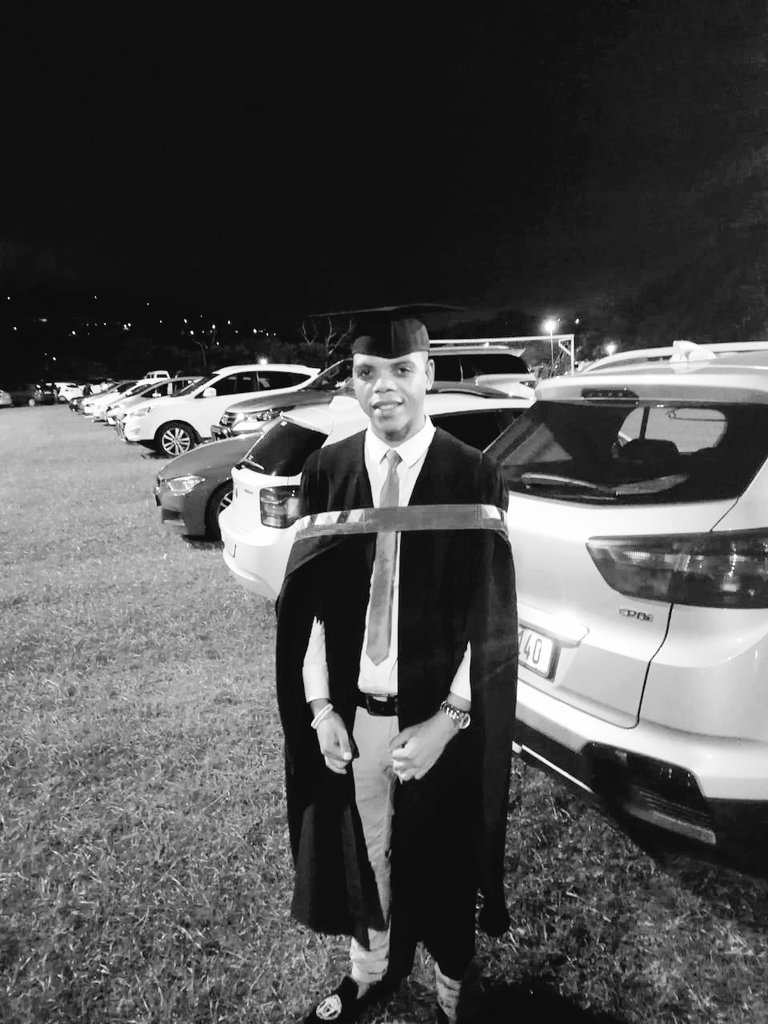 TUFM_ZA's tweet photo. All I need is a job when we get to #Level1
I have been applying I hold BSc Chemical engineering degree
Now pursuing Masters

RT my employer might be on your TL🙏 https://t.co/MBDePwYqvw