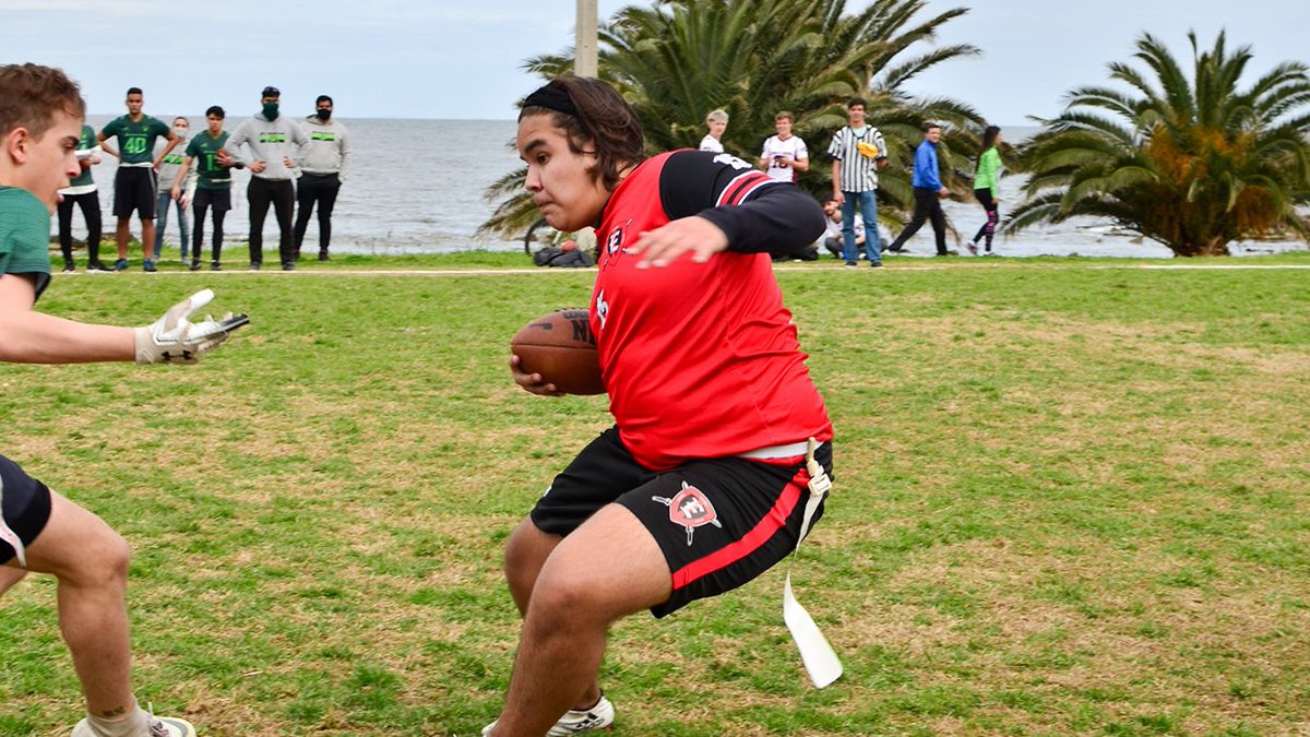 emperadores_uy's tweet photo. #FlagFootball | Semana 1 vs @Barbarians_info ๐ฉ๐ ๐
#Unimperio โ๏ธ๐ก https://t.co/Dc8p8eWIMh