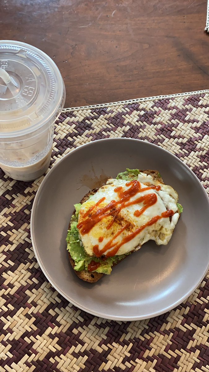 hall11_'s tweet image. #avocadotoast #bombaf