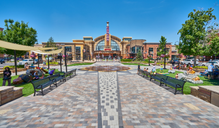KSHardscapes's tweet photo. Playing with paver colors is one of our favorite things to do!
#keystonehardscapes #pavers #paverdesign #veronapavers #citystonepavers https://t.co/yx5mqiWnEq
