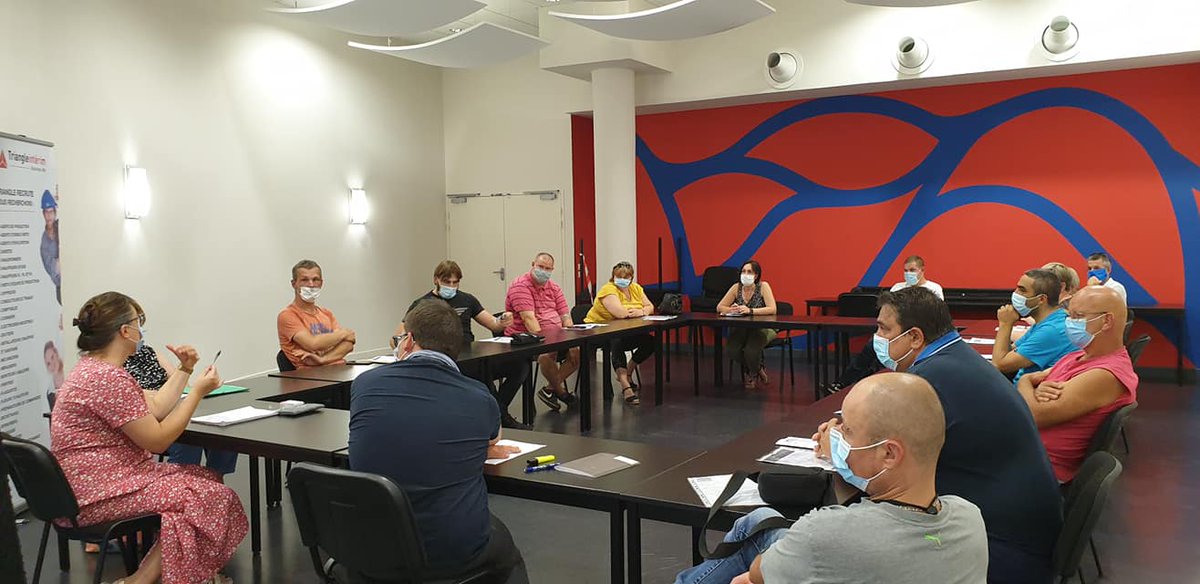 CambresisEmploi's tweet photo. #Recrutement #Partenariat @TriangleInterim , le PLIE et le Proch-info formation : Sessions de recrutements. Merci à Mme Nathalie Chaillet, responsable à l'agence Triangle Intérim pour son intervention, son partenariat et cette opportunité donnée aux demandeurs d'emploi. https://t.co/8497vEreEf