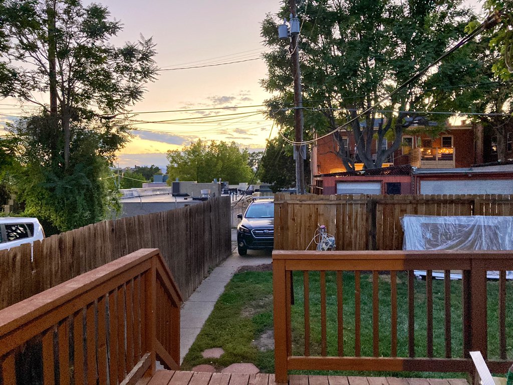 astralburrito's tweet photo. V excited to tell Soosh we live laugh love in Denver now! #viamississippi #newporchviewz #0humidity #blesst #thatsatinymountainbackthere https://t.co/Gh2aBUtfnq