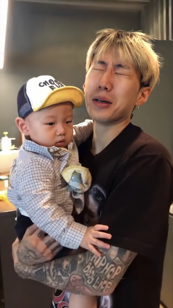 jayparklq's tweet photo. 😫 x 😆 https://t.co/Nf9LXYxlJz