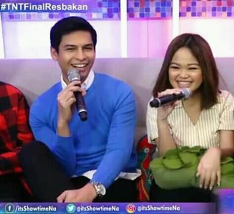 jonas_landoy's tweet photo. madlang people, abangan bukas ang opening prod ni Bebe @THEJANINEBERDIN at mas testing ni Ser @wize_estabillo sa @itsShowtimeNa @JB_ButtercupsU @Wizenation1 #JanWize #WizeNine #ShowtimeCoverYourLaugh ππππ ππππ ππππ https://t.co/F9ZL0VXILa