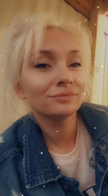 Happy Tuesday punks! 💋 https://t.co/XtLrCYRg4M