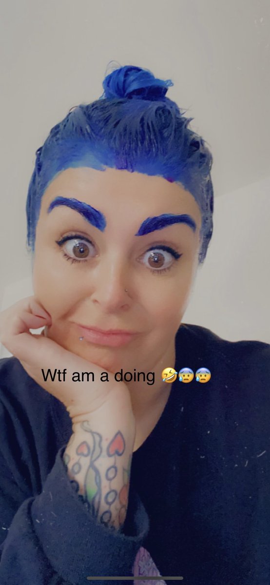 vickywatts2's tweet photo. Must be having a mid life crisis went a bit crazy &amp; dyed my eyebrows to match my hair , do love them though 🤣💙 #bluehair #blueeyebrows #daretobedifferent #BeYourself #dowhatmakesyouhappy https://t.co/sEPgzY7VDl