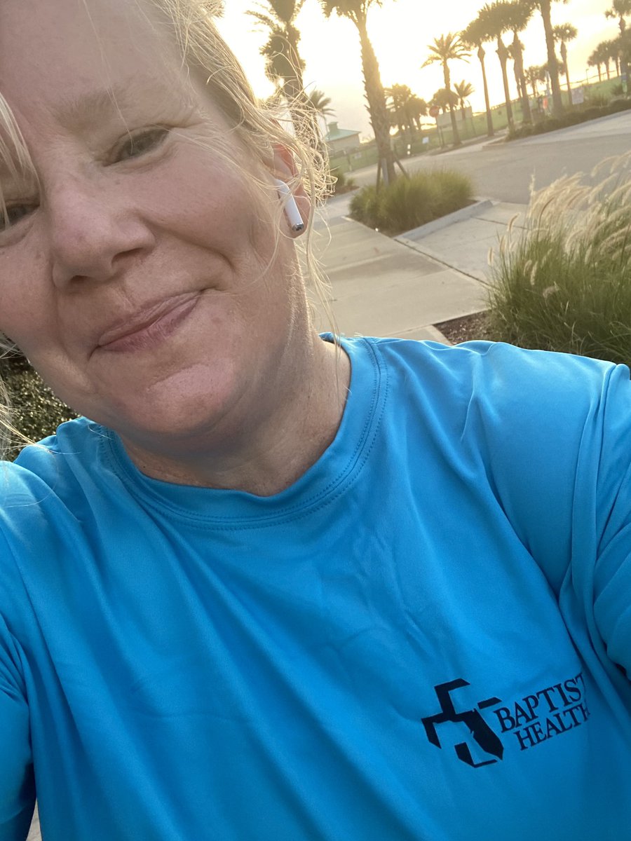 jmmitrick's tweet photo. #BaptistBeaches team members participated in the #FirstCoastHeartWalk to honor and celebrate heart and stroke survivors, raise lifesaving funds and encourage physical activity this weekend. We are #BaptistProud to support @American_Heart. https://t.co/FeTmZZzCZp
