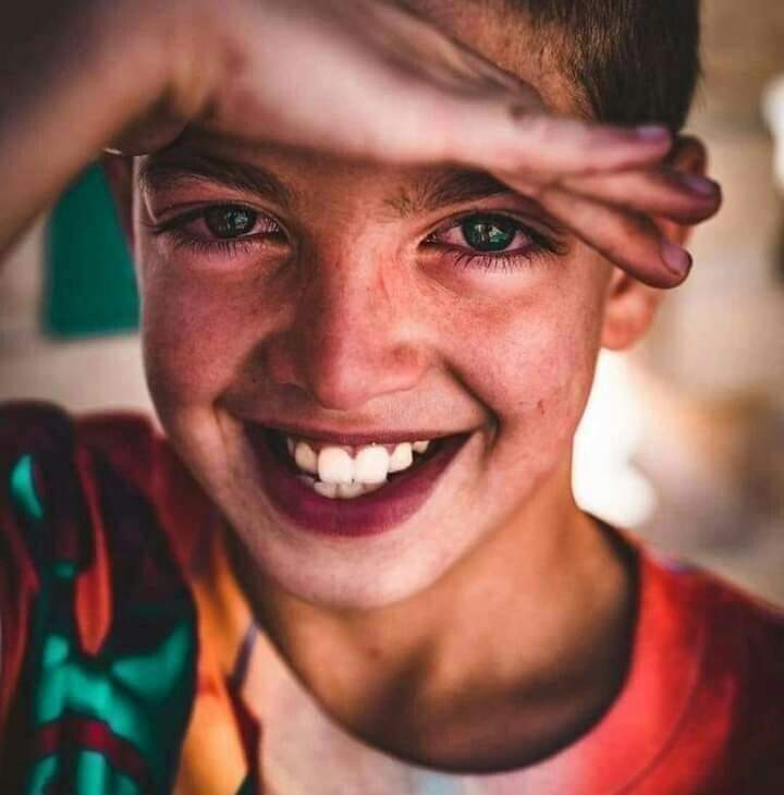 لاتغركم الأبتسامة
ركزوا في العيون سـ تعرفون الحقيقه ♠️

#AppleEvent
#الصلاه_اهم_شي_بالحياه