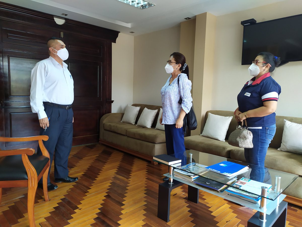 TaniaAlvarezSol's tweet photo. Distrito 11D07 a través de su máxima autoridad Mgs. Tania Álvarez mantuvo conversatorio @GADSozoranga Lic. Romeo Moreno para fortalecer convenio Macro entre Municipalidad y Mineduc a fin de garantizar una educación de calidad y calidez a nuestros estudiantes.
#SíALaEducación https://t.co/RFX1xbQqIi