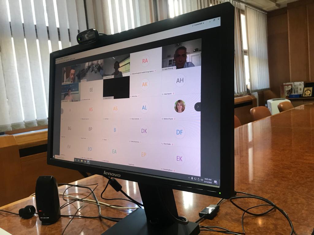 mre (@miningenergyrs) on Twitter photo Ministar <a href="/AAnticBG/">Aleksandar Antić</a> otvorio Naftni forum <a href="/Ener_Community/">Energy Community</a>
Uz podršku Vlade i Ministarstva naftne kompanije nastavljaju realizaciju planiranih aktivnosti
Srbija je jasno opredeljena u postizanju en.bezbednosti i poboljšanja naftnog sektora u skladu sa zakonodavstvom i direktivama EU Ministar <a href="/AAnticBG/">Aleksandar Antić</a> otvorio Naftni forum <a href="/Ener_Community/">Energy Community</a>
Uz podršku Vlade i Ministarstva naftne kompanije nastavljaju realizaciju planiranih aktivnosti
Srbija je jasno opredeljena u postizanju en.bezbednosti i poboljšanja naftnog sektora u skladu sa zakonodavstvom i direktivama EU