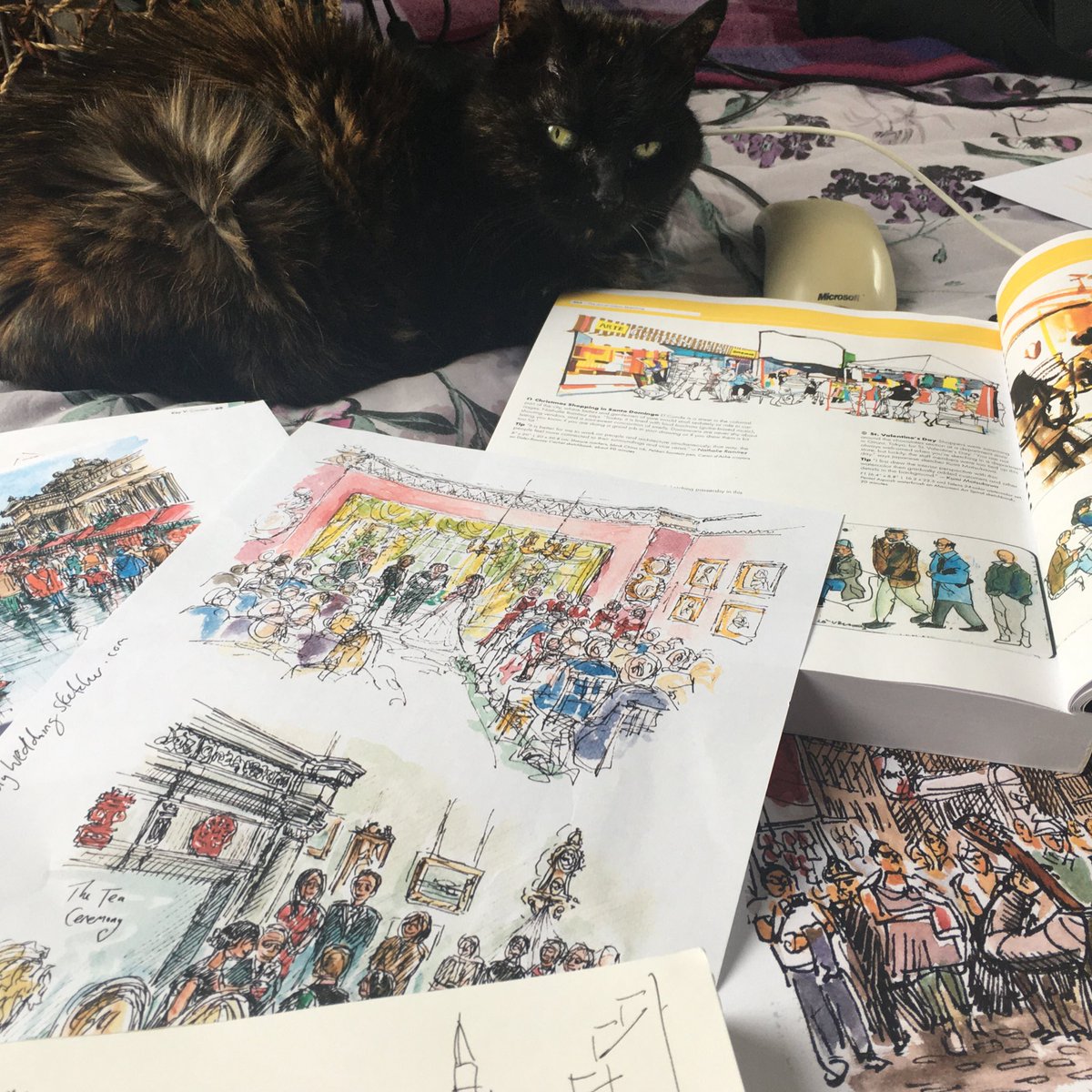 Can I get a share pls?! Final chance to book for tonight’s zoom class where I will be sharing my tips for sketching people and crowds ... MochaCat might even join us. #naepromises #finalprep 

eventbrite.co.uk/e/urban-sketch…