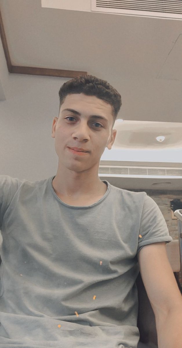 " مجتمع لا يَرحم ، يَحكم قبل أن يَفهم ."