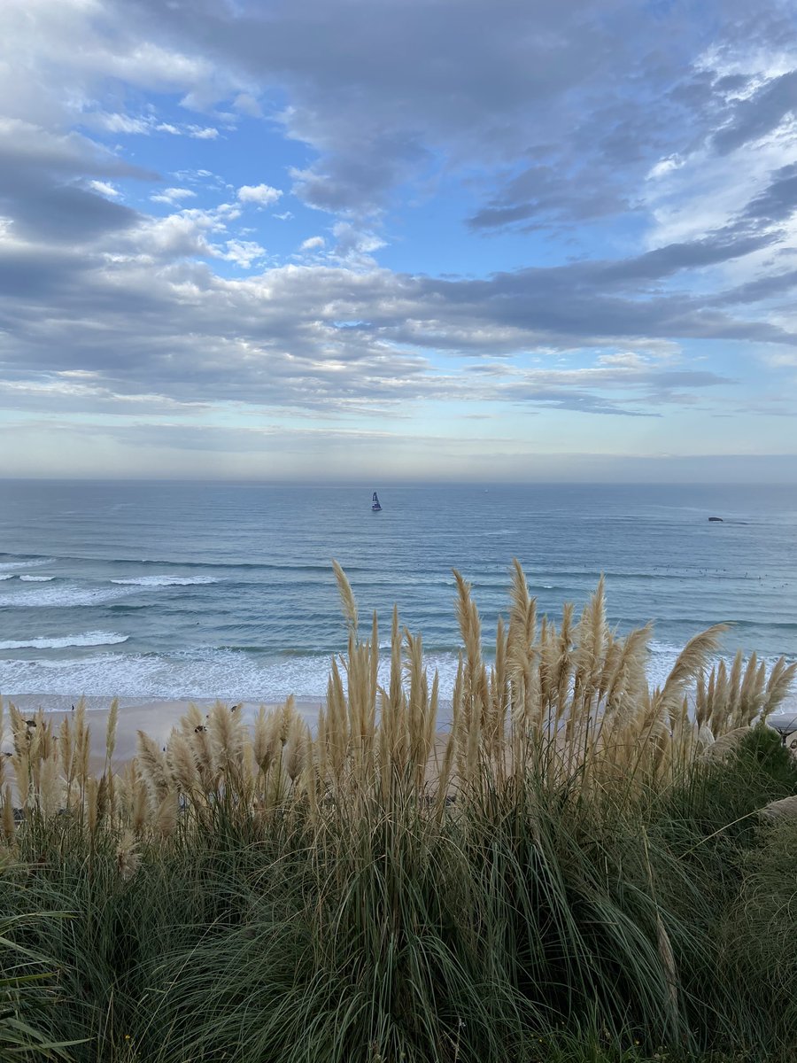 Nath_Stubler's tweet photo. En direct de Biarritz où nous annonçons la mise à la vente demain de nos vols Orly - Biarritz à partir du 2 novembre. Merci @aeroportbiq pour cet accueil chaleureux. 🙏 @AFnewsroom  pour la confiance. Nous avons hâte ! https://t.co/udEBiCoAEC