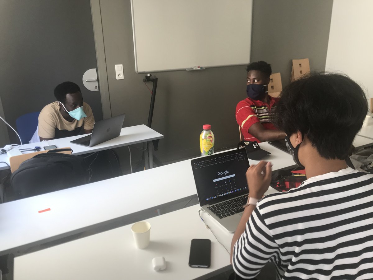 EpitechDigital's tweet photo. La première semaine rush de nos étudiant.e.s de 3ème année est lancée ! 

L'occasion de travailler en équipe sur un thème sportif : "le futur de la diffusion du football" ⚽️📺📱

#epitechdigital #supinternet #digital #UEFA #football #webmarketing #webdeveloppement #webdesign https://t.co/Le3Vf6XW8k