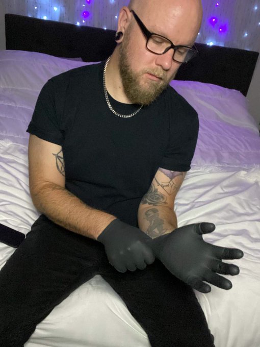 Daddy mode. https://t.co/vugrE15MSV<a href="/tag/farcry6"class="tags"><span>#farcry6</span></a>