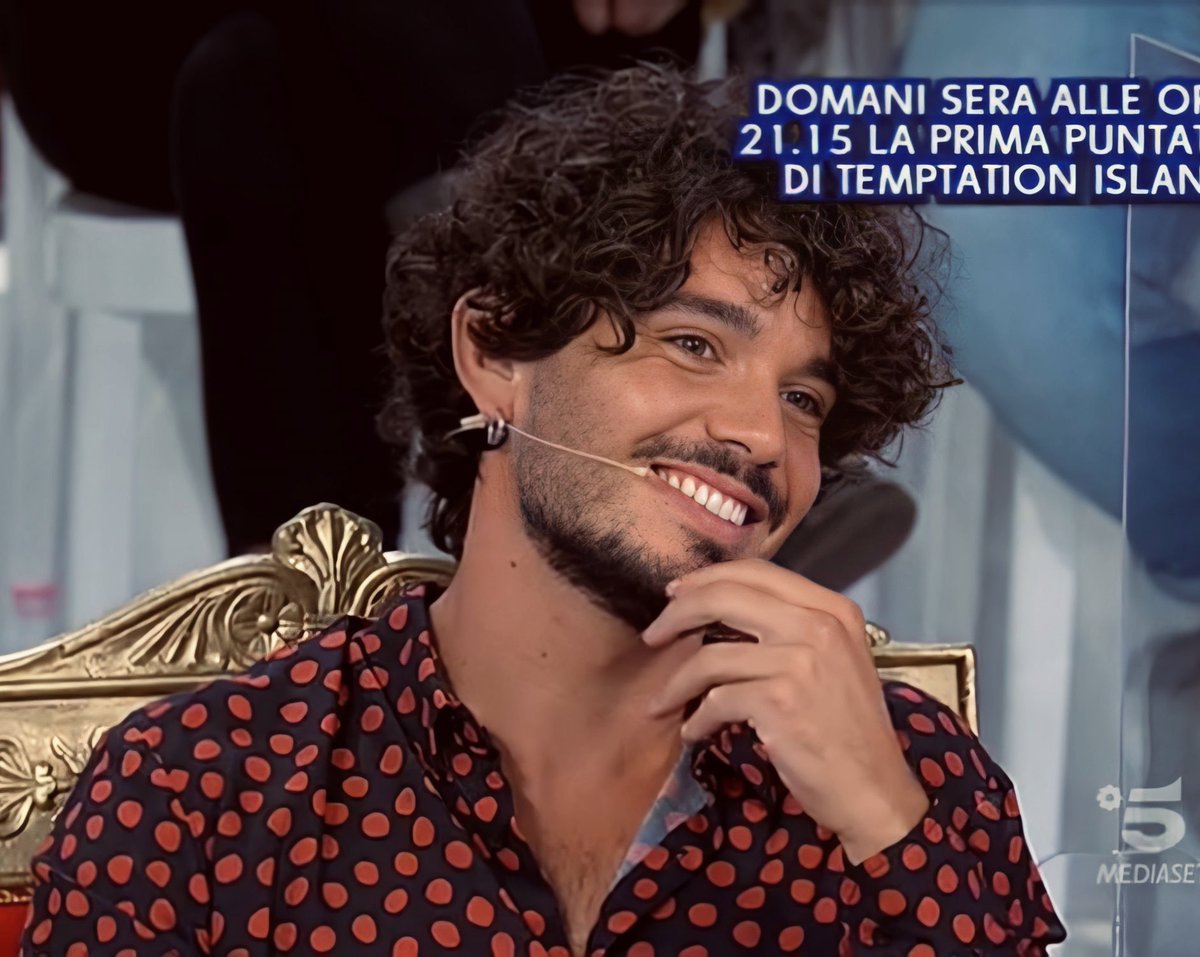 drinkthiscola's tweet photo. carne fresca 
#uominiedonne https://t.co/kahn62WPt1