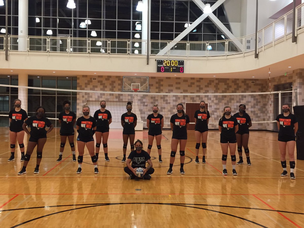 AUMWarhawksVB's tweet photo. Back to work in our new normal 💪#WeAreAUM https://t.co/HOGnxx8Uvx