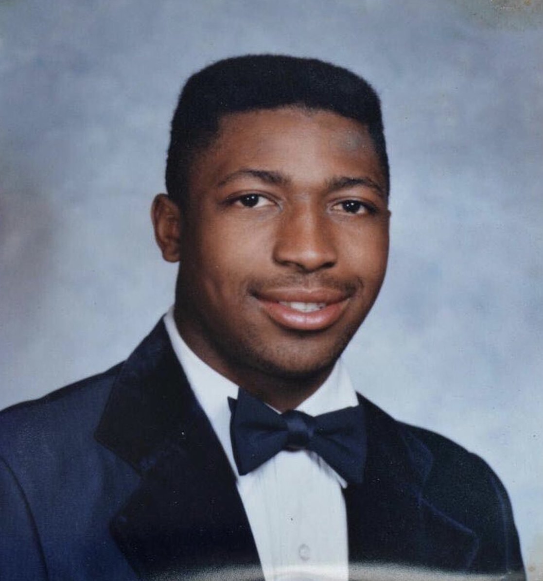 Happy birthday, Eric Garner.

Rest in power. 