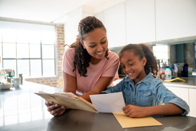 wilfriedessing's tweet photo. In times of crisis, a simple letter can mean so much more. This month @Mercer is volunteering with @SavetheChildren to help support those in need. #MercerCares #MercerGoodDay https://t.co/UjVrRzYyGk https://t.co/RmDZvJrjsk