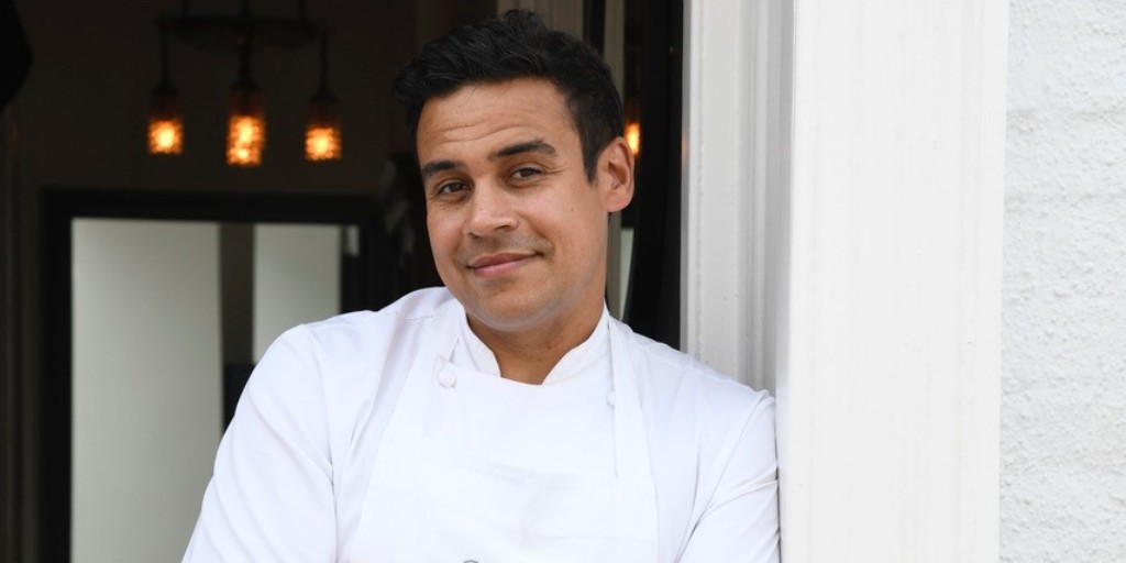 🚨 Reminder Paul Ainsworth, winner of #GreatBritishMenu and #Michelin ⭐awarded chef will be hosting a #SustainableSeafoodSuppers today 🎉 Learn how to cook some delicious and sustainable Dayboat Fish Burger 😋
🕕 18:00
📍 <a href="/PaulAinsw6rth/">The Ainsworth Collection</a> Instagram account

 #ChooseTheBlueFish