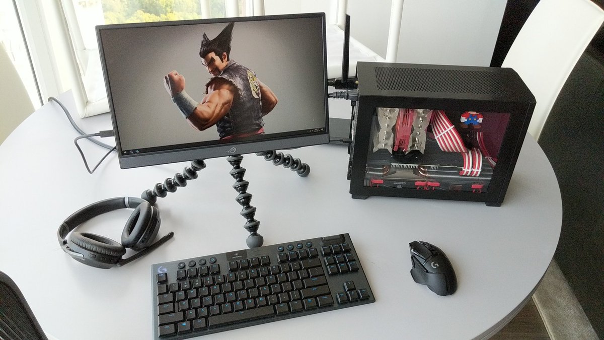 Wireless portable desktop build has been completed. Just a power cord and a USB C cord needed for this brute. I guess it's not wireless then...