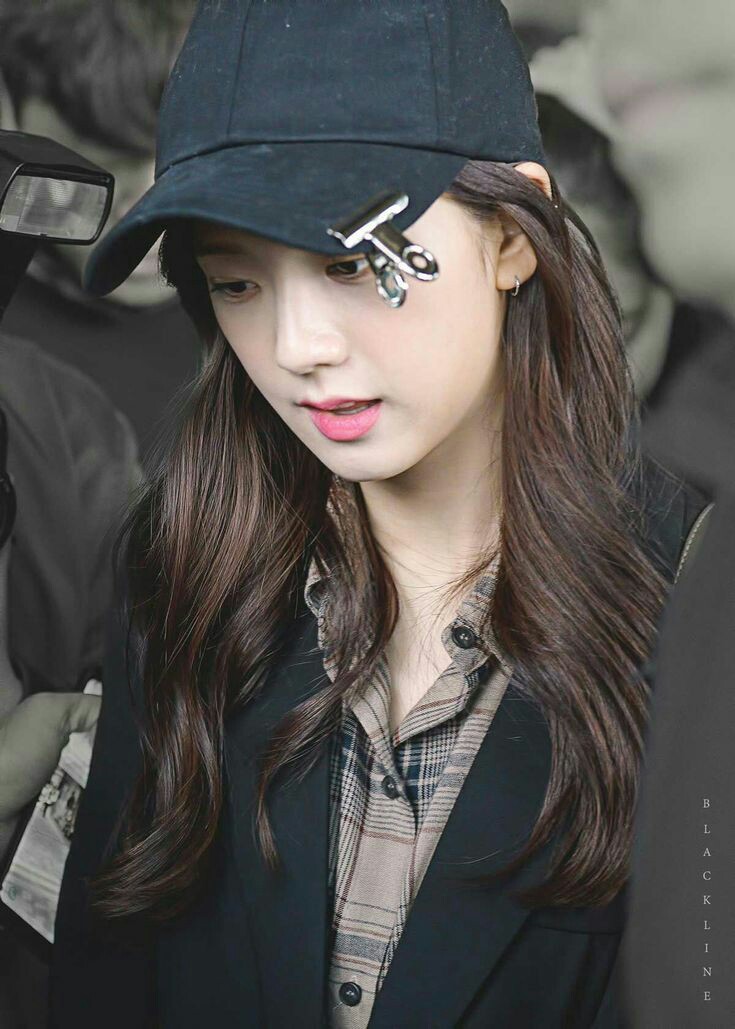 loeyon's tweet photo. #YG_ProtectJISOO #YG_ProtectBLACKPINK https://t.co/wj23O6uA74