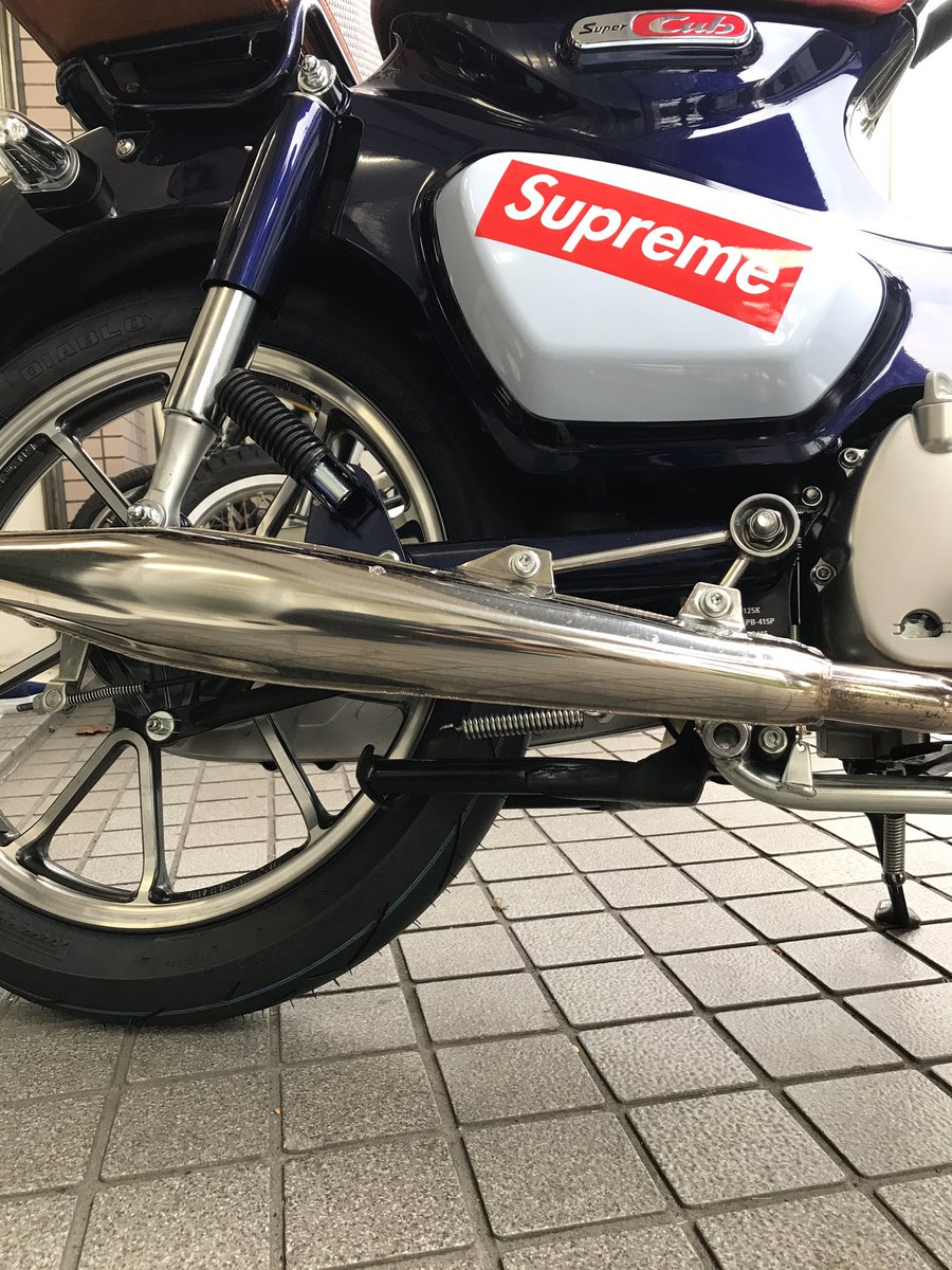 grifftire's tweet photo. #C125 
スーパーカブにハイグリップタイヤ　#ピレリ　#ロッソコルサ2
やり過ぎました。 https://t.co/FkgpwPSthN