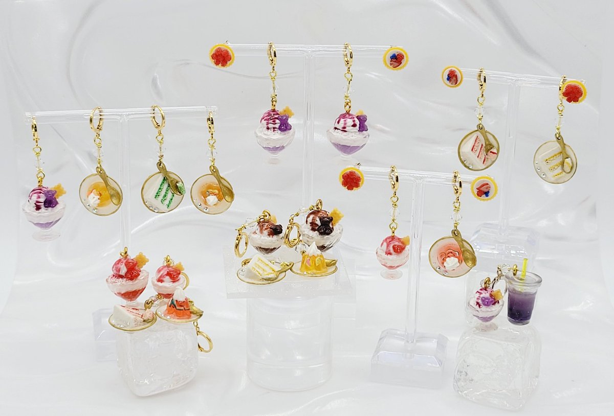pastryplug's tweet photo. Hello twitter, my Café Collection earring series is out and available online 💫 I spent an embarrassingly long time completing this newest project but I hope it makes you smile! 💝 shop link in bio 🍰 https://t.co/r62E5AI0O8