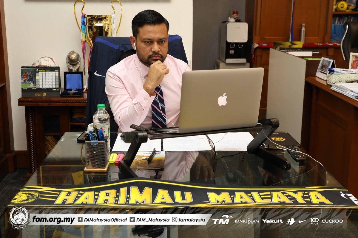 FAM_Malaysia's tweet photo. Stuart Tampil Sebagai Speaker Untuk 'All That Matters Online 2020'
Salah satu sesi interaksi pada hari keduanya, hari ini membabitkan Setiausaha Agung FAM, Stuart Ramalingam sebagai salah seorang speaker.
Baca penuh di https://t.co/yWRpk0LAR3
#FAM #HarimauMalaya #Matters20 https://t.co/yVIiUHV4H5