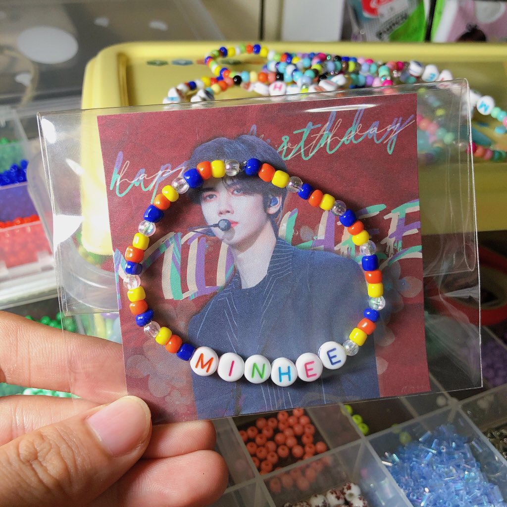 jirattt_jrrr's tweet photo. ✨ 𝗴𝗶𝘃𝗲 𝗮𝘄𝗮𝘆 ✨ #MiniCloudHBD
⁃𝘬𝘦𝘺 𝘳𝘪𝘯𝘨 10 𝘦𝘢
⁃𝘣𝘳𝘢𝘤𝘦𝘭𝘦𝘵  10 𝘦𝘢

🗓 19 Sep 2020
🕛 12.00-14.00 น.
📍 Haru Kappo, Siam Discovery 4fl.

࿎ 𝘱𝘭𝘴 𝘙𝘛 &amp; 𝘴𝘩𝘰𝘸 𝘵𝘩𝘪𝘴 𝘵𝘸𝘦𝘦𝘵 ࿎

#HAPPYMINHEEDAY
#MINHEE #강민희
#CRAVITY https://t.co/iAKymPqJkn
