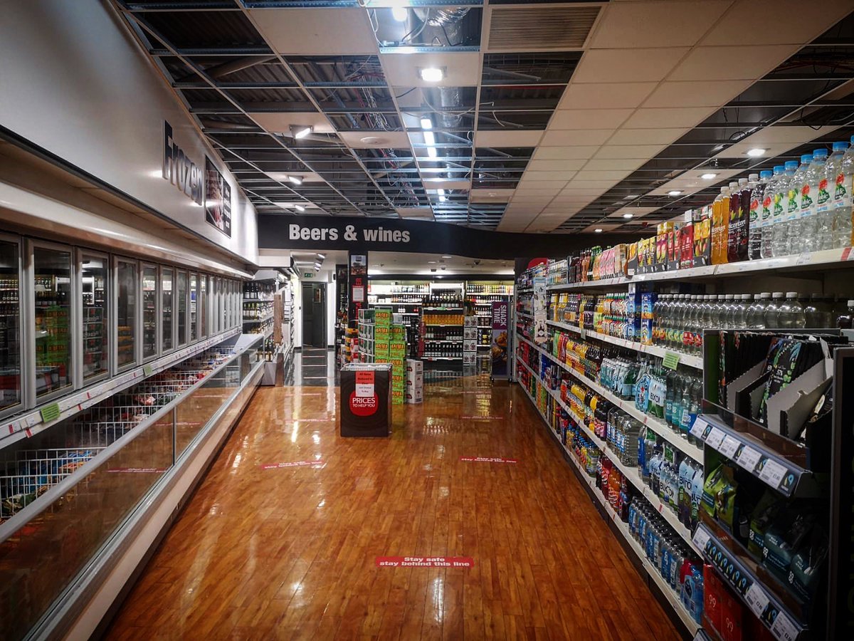 EfficoLtd's tweet image. Sadly no beer or wine for this hardworking Effico team just yet. Another lighting refit project underway - we’re working through the night so the store can remain operational! #Allinadayswork #nightshift #shoprefit #commercialelectrical #electricalcontractors #electricians