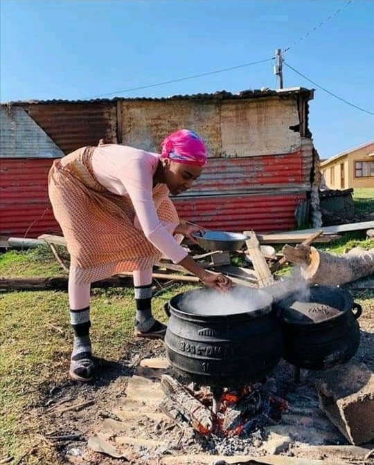 adonis1060's tweet image. Kushubile. Go busy ko cook-off open fire what what.
#OpenFireChallenge
#kenzarvsmfcookoff
@zozitunzi