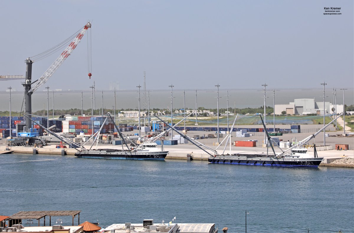 ken_kremer's tweet photo. Twin #SpaceX payload fairing catcher ships #GoMsTree & #GoMsChief departed @PortCanaveral this morning for next #Starlink launch #13 NET Sep 17. Here's a look back to both boats in port last week rigged with giant nets from prior Starlink mission https://t.co/vyykPCIpn9