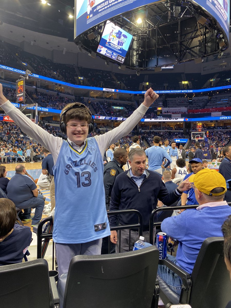 mdstamper's tweet photo. Happy happy birthday to JJJ! Thank you for being so amazing on and off of the the court! Brannon says a big HBD to you! 💙⁦@jarenjacksonjr⁩ ⁦@memgrizz⁩ ⁦@GrizzliesPR⁩ ⁦@CaseyWatters11⁩ https://t.co/Wtzhkpm760