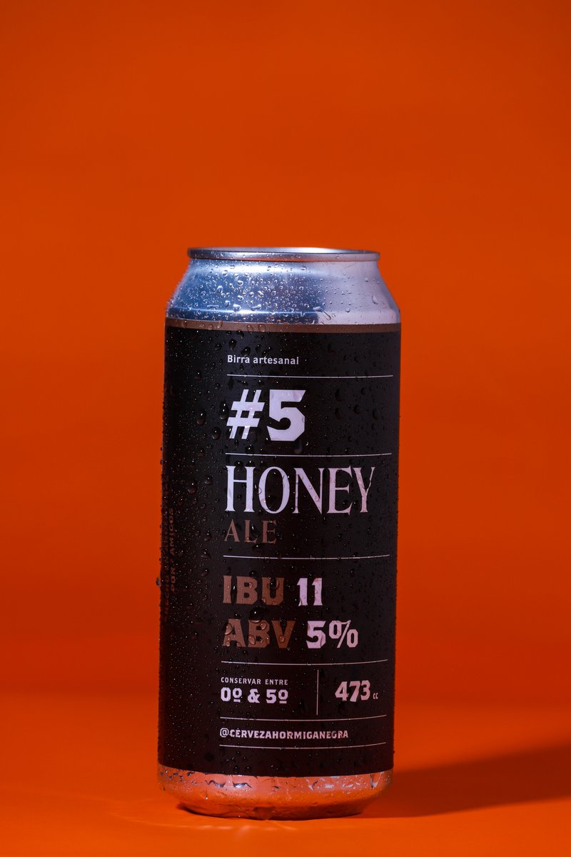bierful's tweet photo. Una de las cervezas que enviamos en el Bierpack de Septiembre  de Hormiga Negra 🐜🍻

Esta cerveza de miel es suave, seca y refréscante, con profundos tonos de miel presentes en sabor y aroma 🐝 Es una cerveza ideal para aquellos amantes de los sabores dulces pero complejos😍 https://t.co/LU4aBCNg4m