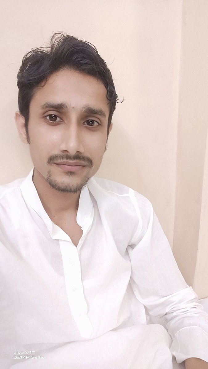 Shadabgulab's tweet photo. अज़ीज़ इतना ही रक्खो कि जी सँभल जाए
अब इस क़दर भी न चाहो कि दम निकल जाए https://t.co/ox9WbJGtdl