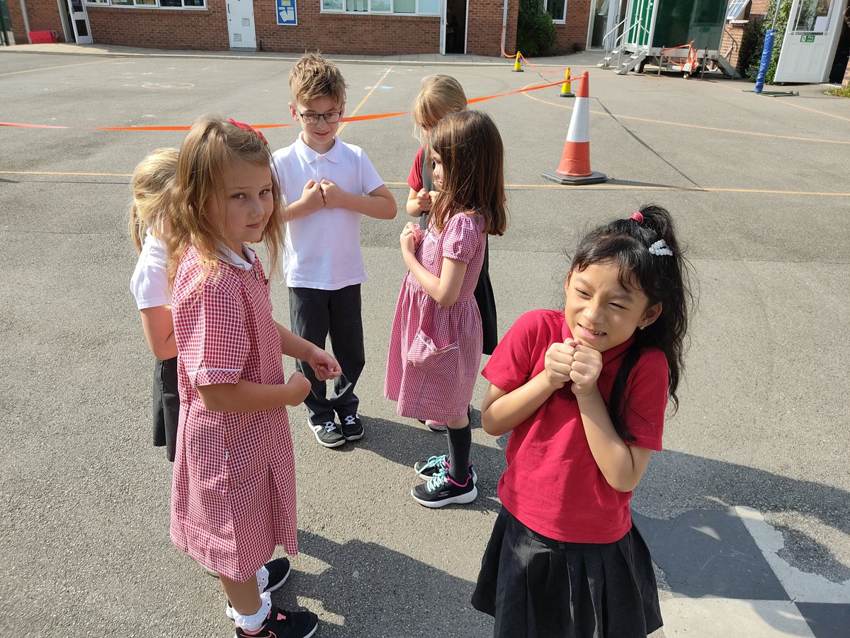 DringhousesPS's tweet photo. Class 6 (Y3) learnt about solids, liquids and gases in science today. They used drama to act out the states of matter before identifying the properties. Can you tell which states of matter they are? #DringScience https://t.co/G8j6gHwyhS