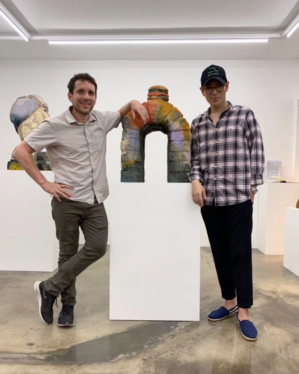 Even after his Military service, his love for Art never sizzled as he was immediately seen visiting VSF in Seoul, a gallery he supports even during his service..  https://news.artnet.com/art-world/various-small-fires-esther-kim-varet-interview-1773888