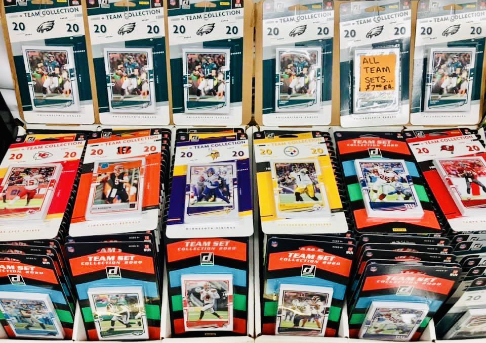 carlscards's tweet photo. 2020 football team sets have arrived! #football #footballcards #teamsets #cardcollecting #NFL https://t.co/ALNH89rA6U