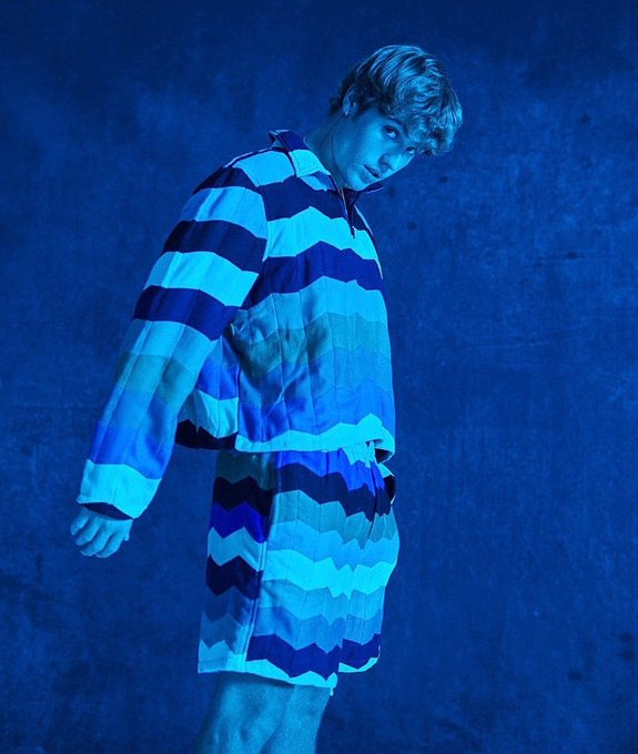 JDBAnalytics's tweet photo. .@justinbieber lands FOUR songs in newly launched 🌐 Billboard Global 200 Chart. 

#60. "Stuck with U" (with Ariana Grande)
#76. "Intentions" (feat. Quavo)
#106. "I Don't Care" (with Ed Sheeran)
#130. "Despacito" (by Luis Fonsi &amp; Daddy Yankee feat. JB). https://t.co/sJqWNYXJVG